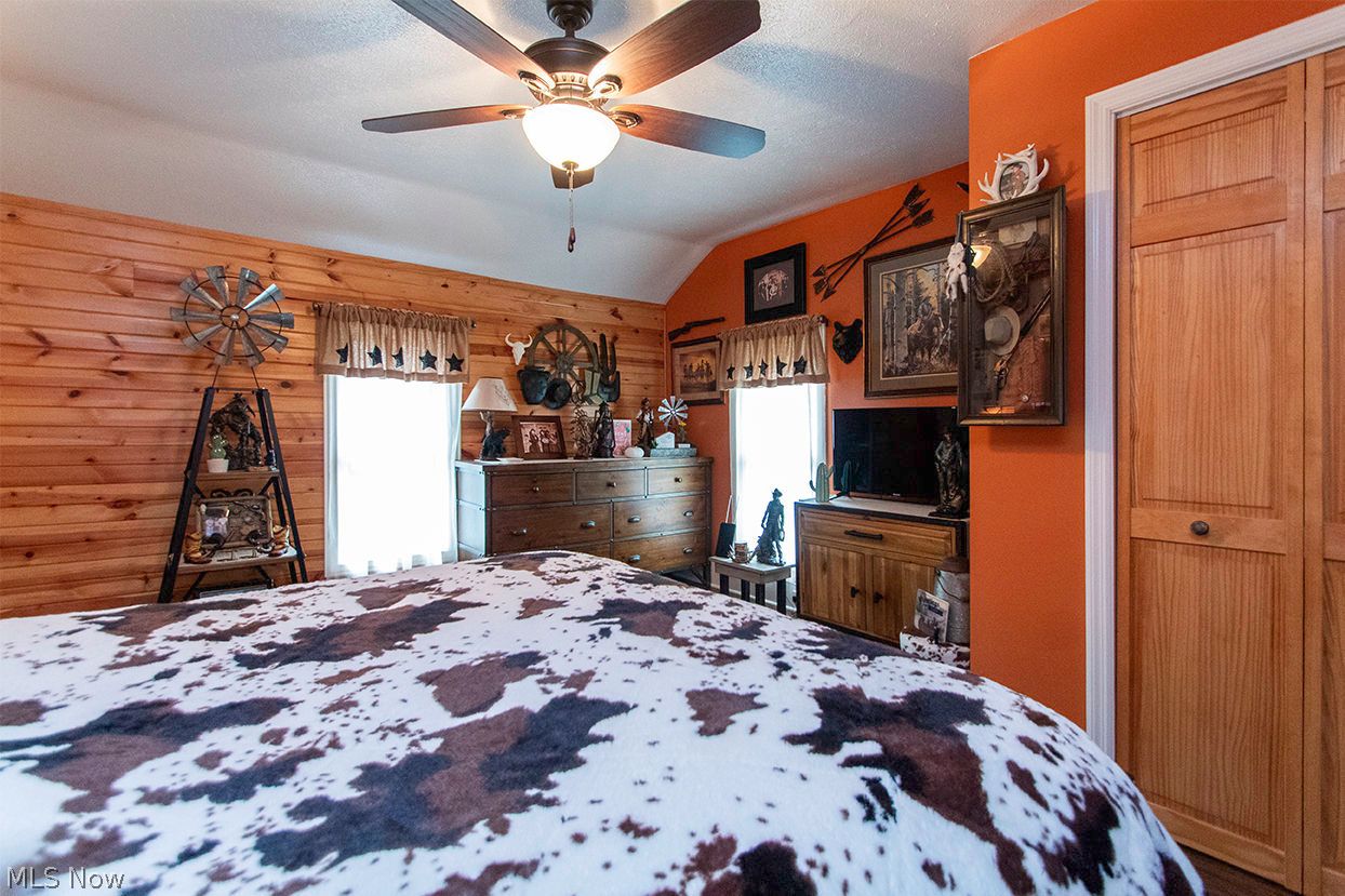 4054 S Medina Line Road Norton OH 44203
