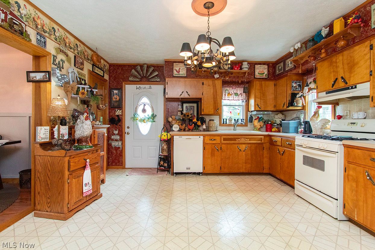 4054 S Medina Line Road Norton OH 44203