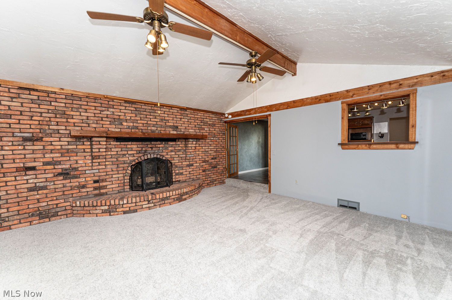 916 Center Road Eastlake OH 44095