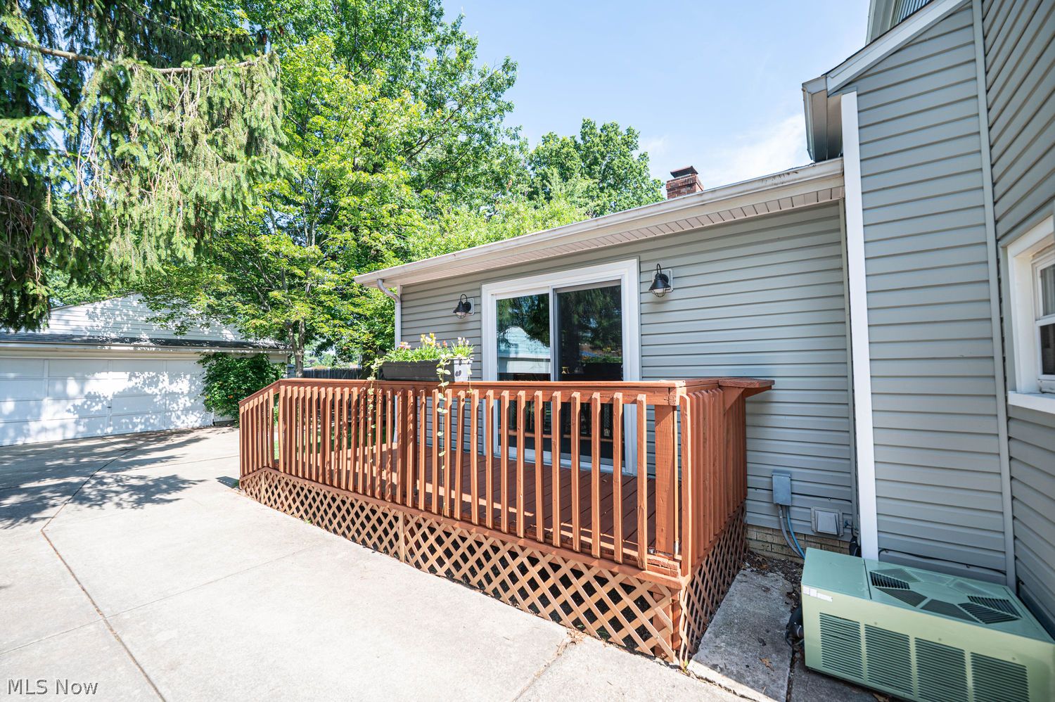 916 Center Road Eastlake OH 44095