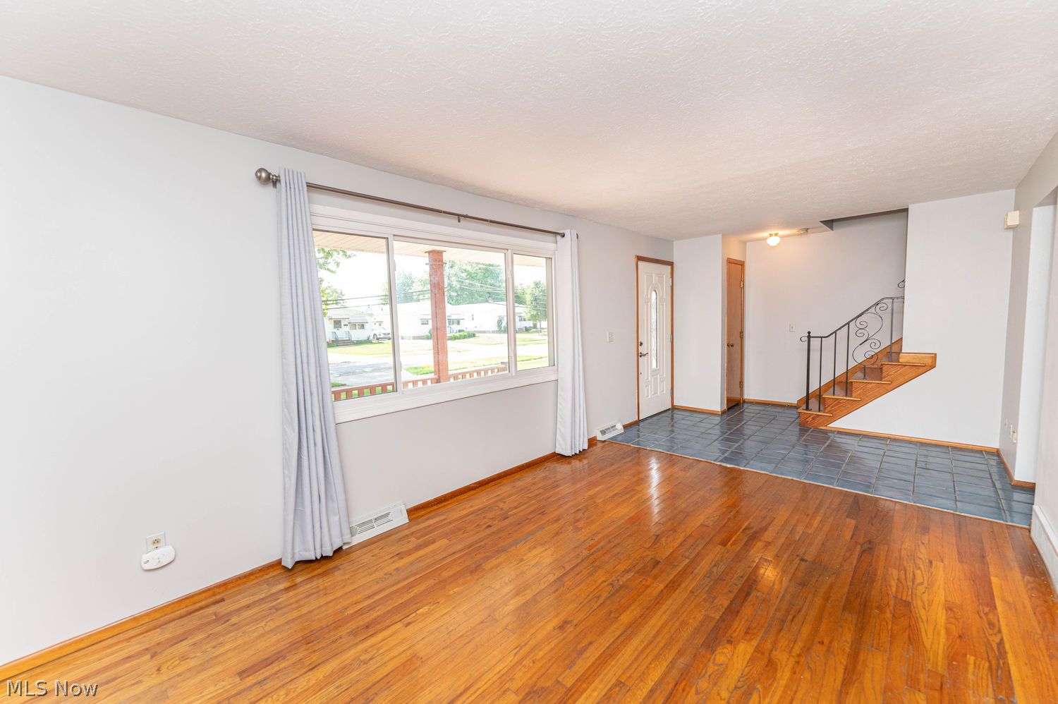916 Center Road Eastlake OH 44095