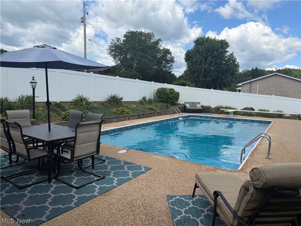 49645 Mccoy Avenue East Liverpool OH 43920