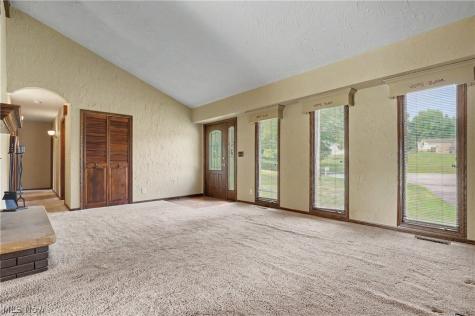5818 Starview Circle Clinton OH 44216