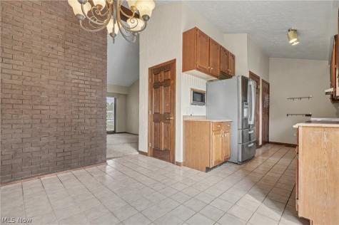 5818 Starview Circle Clinton OH 44216