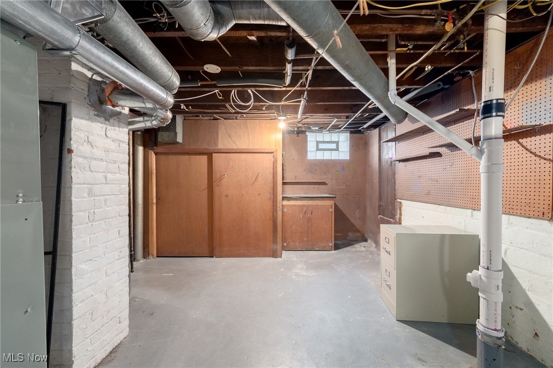 2202 Mars Avenue Lakewood OH 44107