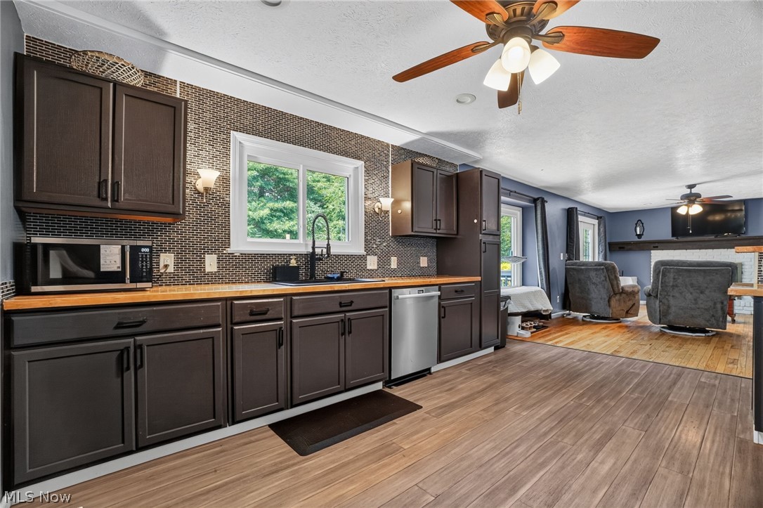 12 Square Circle Drive Madison OH 44057