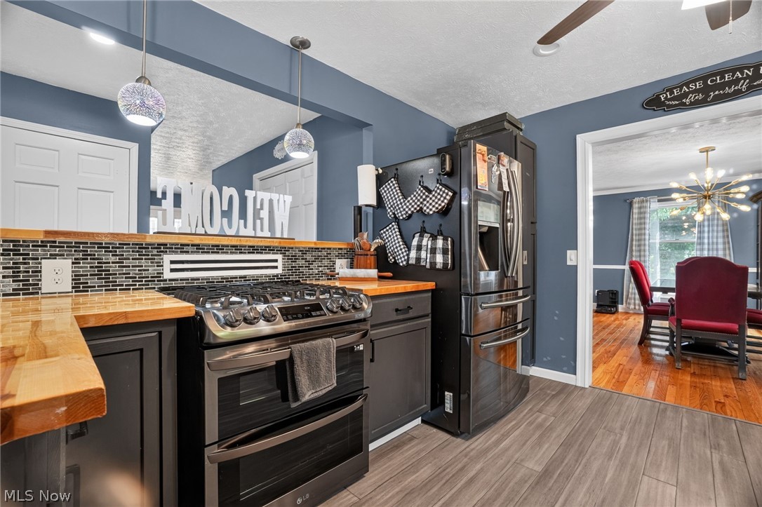 12 Square Circle Drive Madison OH 44057