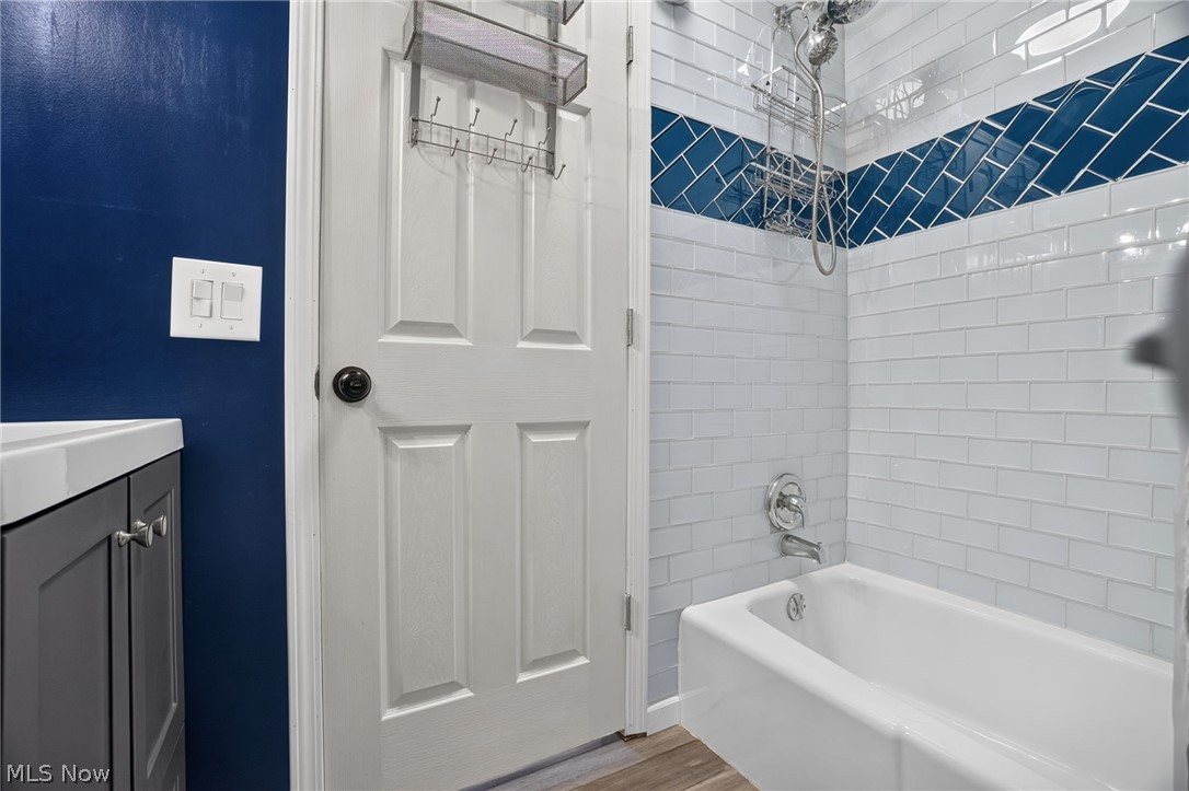 12 Square Circle Drive Madison OH 44057