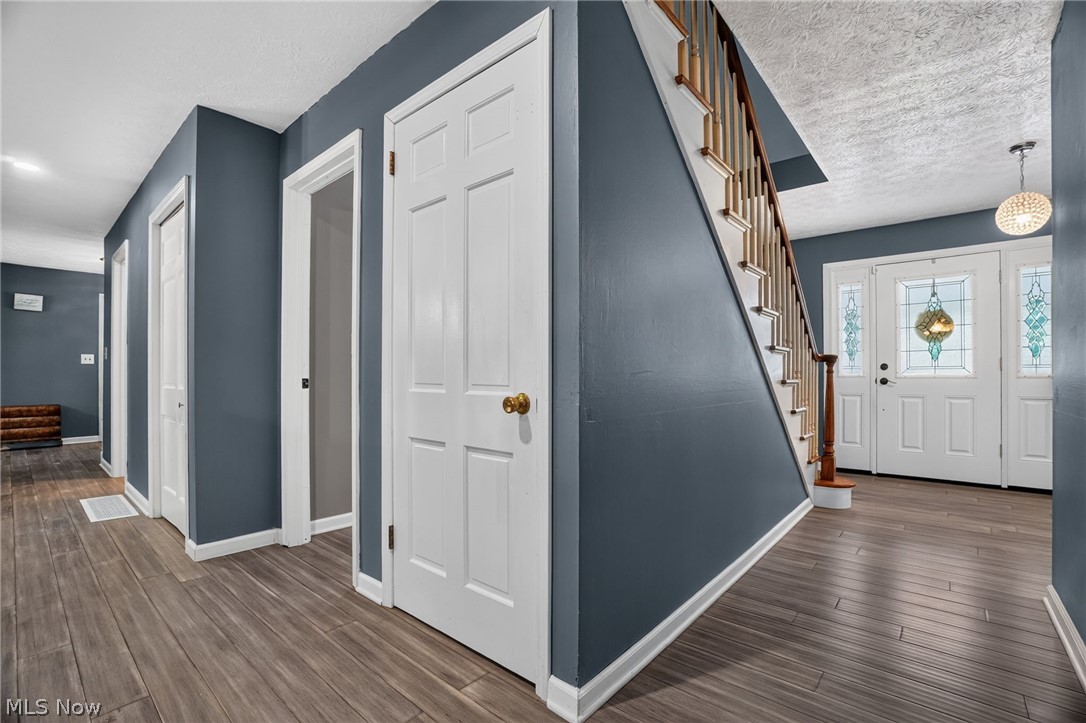 12 Square Circle Drive Madison OH 44057