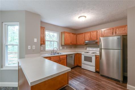 653 Diamond Circle Ravenna OH 44266