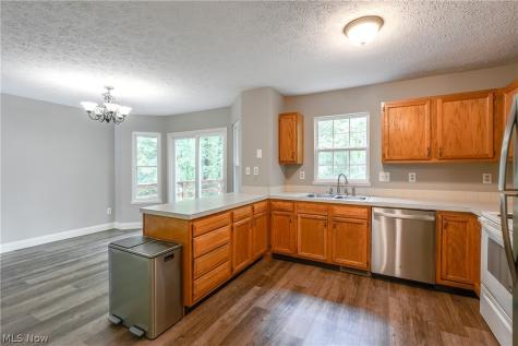 653 Diamond Circle Ravenna OH 44266