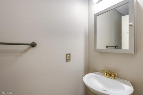 653 Diamond Circle Ravenna OH 44266