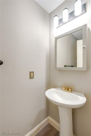 653 Diamond Circle Ravenna OH 44266