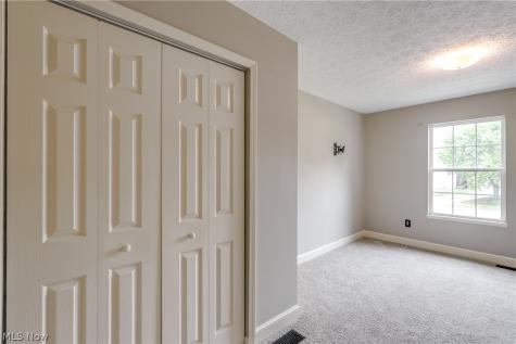 653 Diamond Circle Ravenna OH 44266