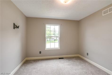 653 Diamond Circle Ravenna OH 44266