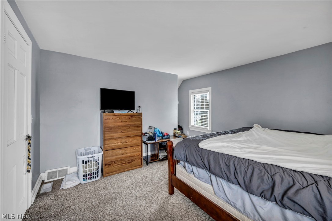 394 N Hawkins Avenue Akron OH 44313
