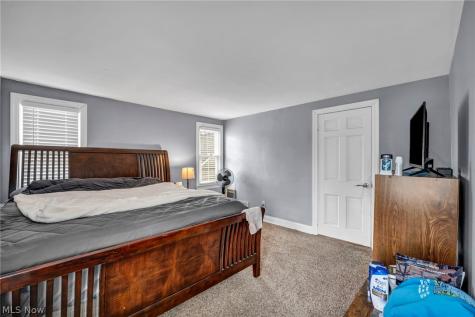 394 N Hawkins Avenue Akron OH 44313