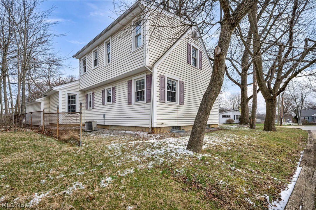 394 N Hawkins Avenue Akron OH 44313