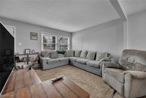 394 N Hawkins Avenue Akron OH 44313