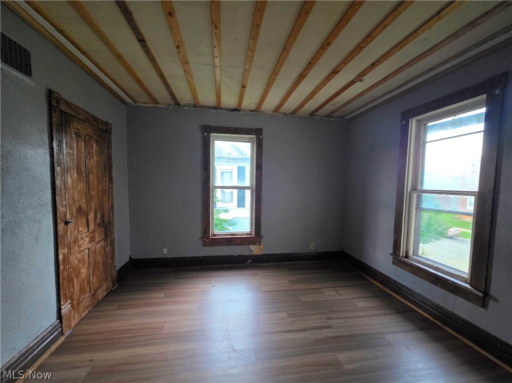 327 N 2nd Street Coshocton OH 43812