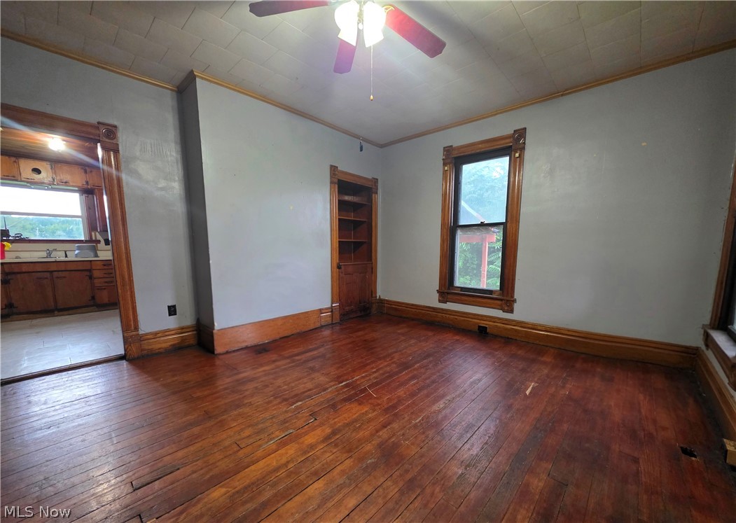 327 N 2nd Street Coshocton OH 43812
