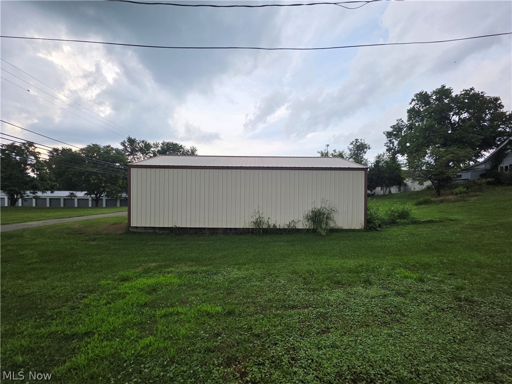 327 N 2nd Street Coshocton OH 43812