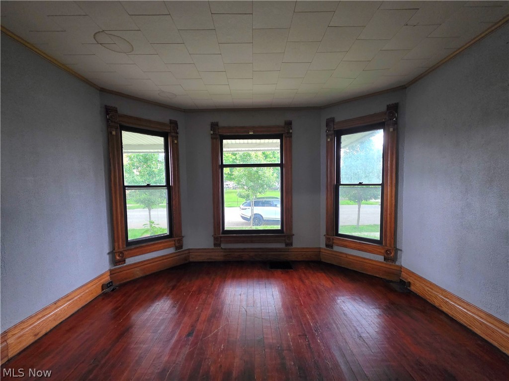 327 N 2nd Street Coshocton OH 43812