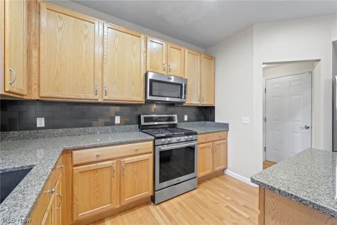 159 Stone Ridge Way Berea OH 44017
