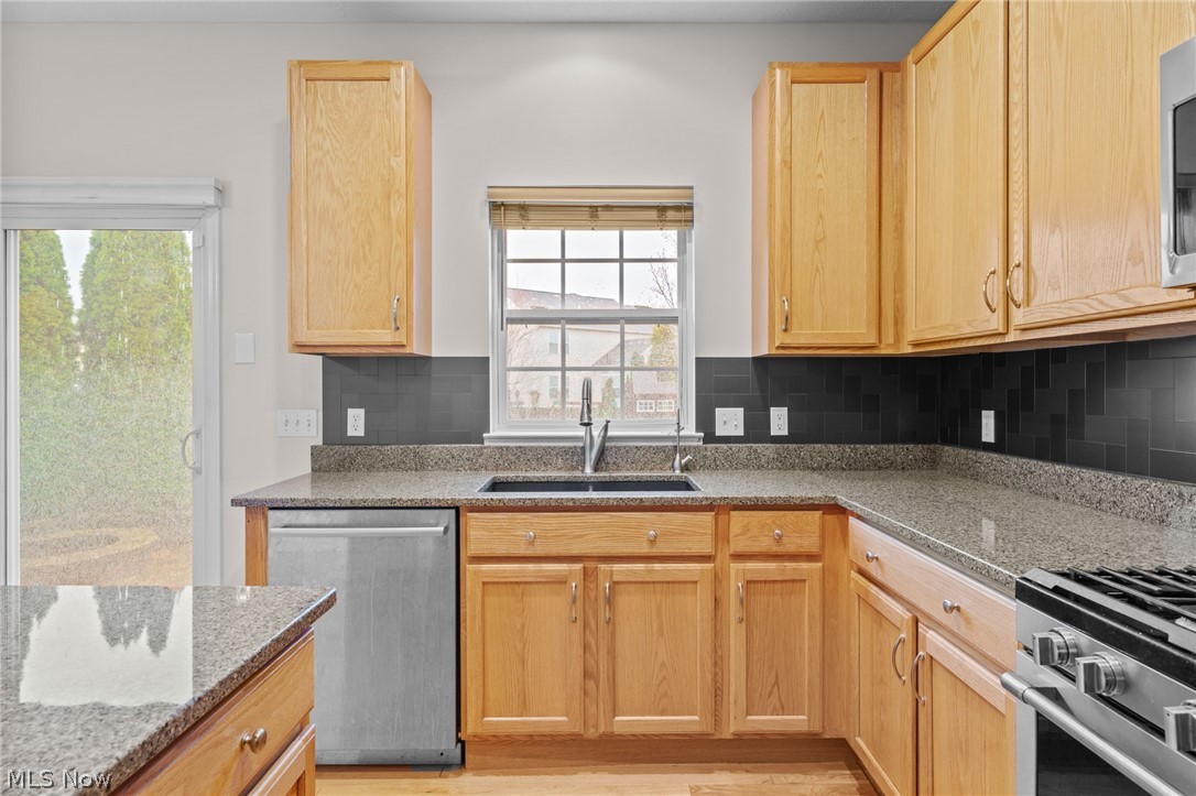 159 Stone Ridge Way Berea OH 44017