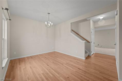 159 Stone Ridge Way Berea OH 44017