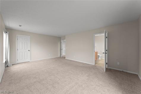 159 Stone Ridge Way Berea OH 44017