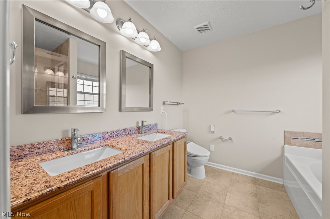 159 Stone Ridge Way Berea OH 44017