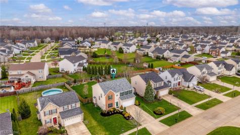 159 Stone Ridge Way Berea OH 44017