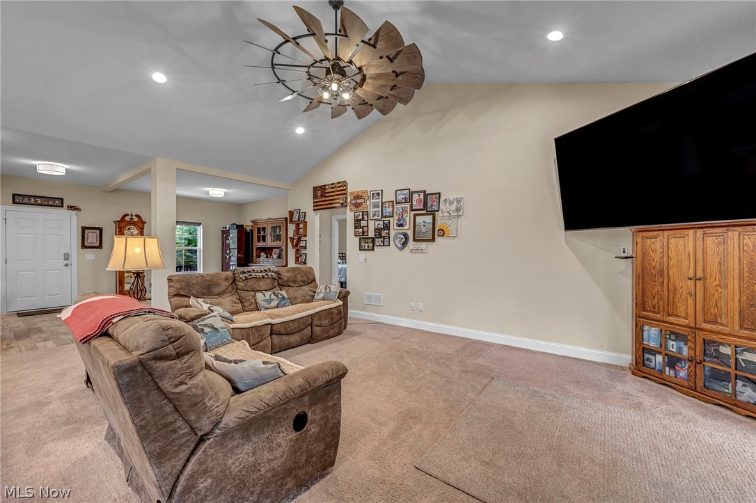 4331 Palmyra Road Lordstown OH 44481