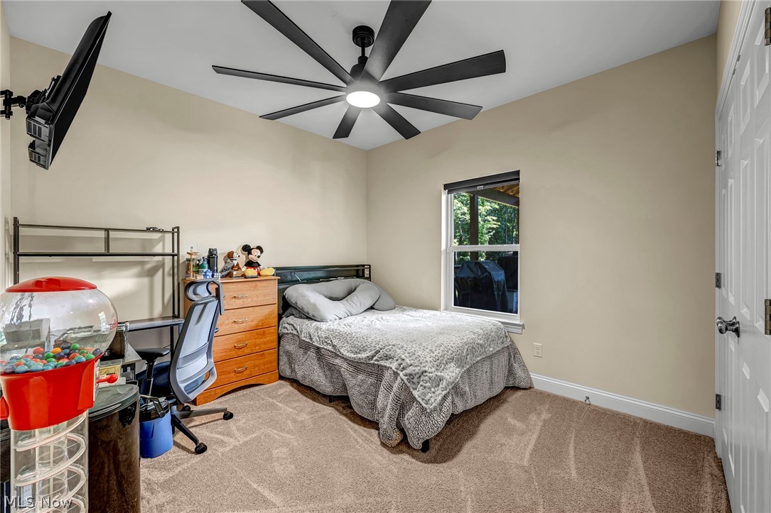 4331 Palmyra Road Lordstown OH 44481