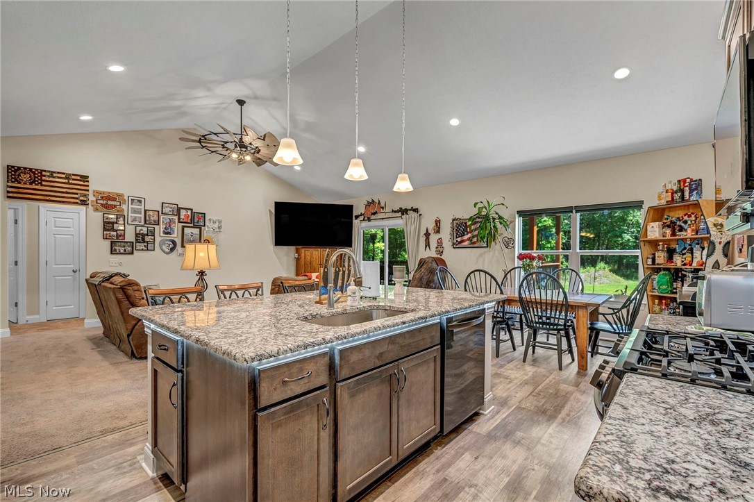 4331 Palmyra Road Lordstown OH 44481