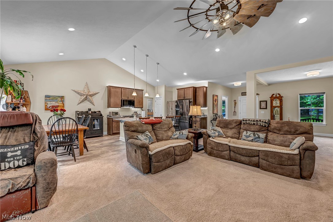 4331 Palmyra Road Lordstown OH 44481
