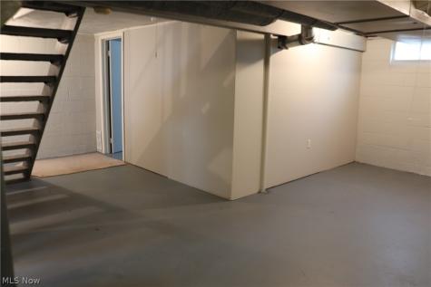 181 John Street Bedford OH 44146