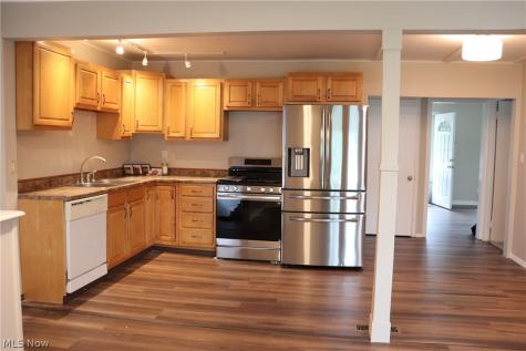 181 John Street Bedford OH 44146