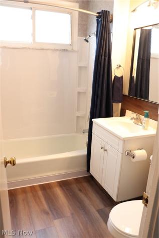 181 John Street Bedford OH 44146