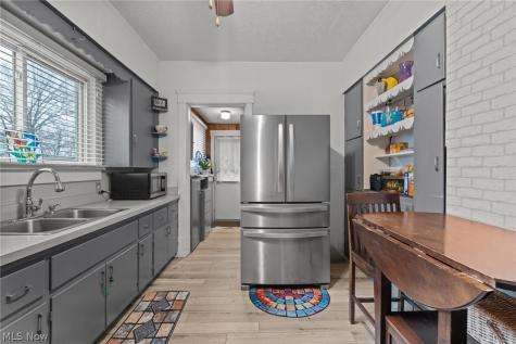 167 Russell Avenue Akron OH 44311