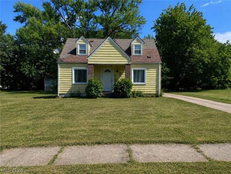 548 Almyra Avenue Youngstown OH 44511