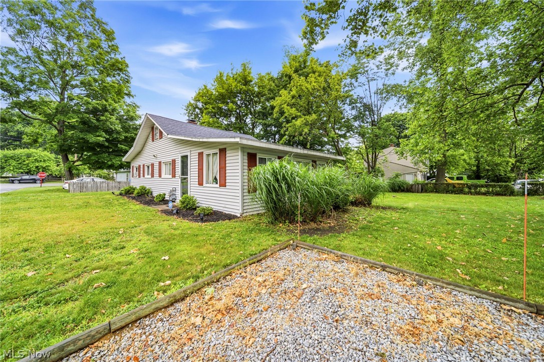 1588 Yale Avenue Madison OH 44057