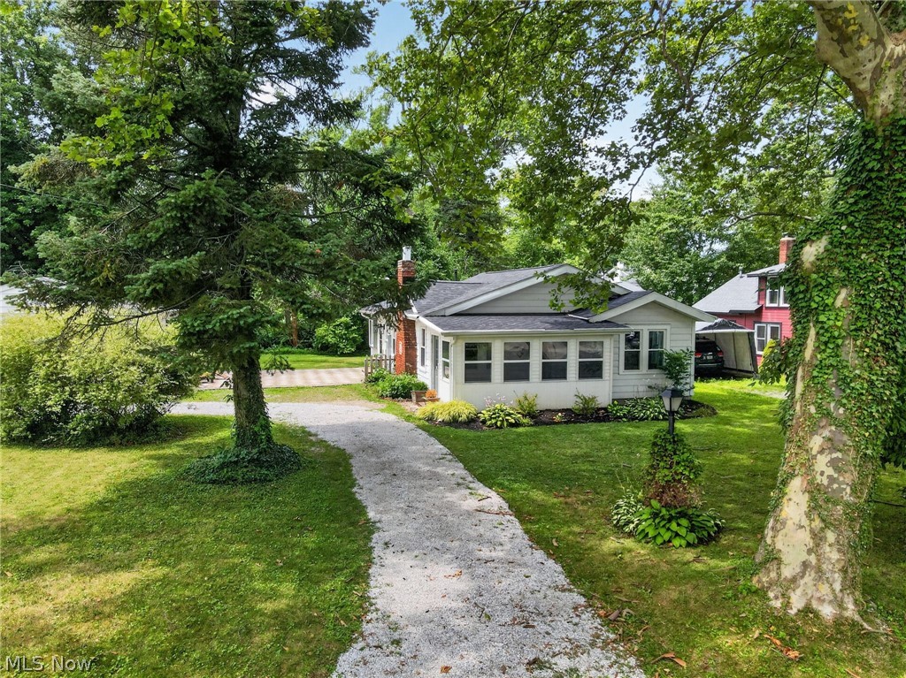 1648 Bathgate Avenue Madison OH 44057