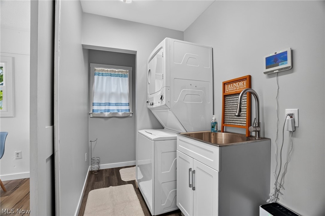 1648 Bathgate Avenue Madison OH 44057