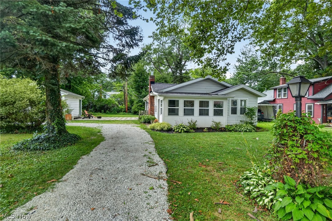 1648 Bathgate Avenue Madison OH 44057