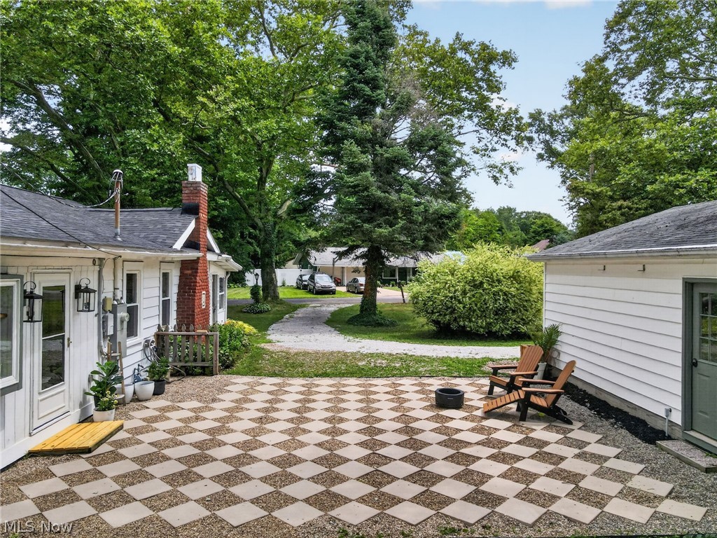 1648 Bathgate Avenue Madison OH 44057