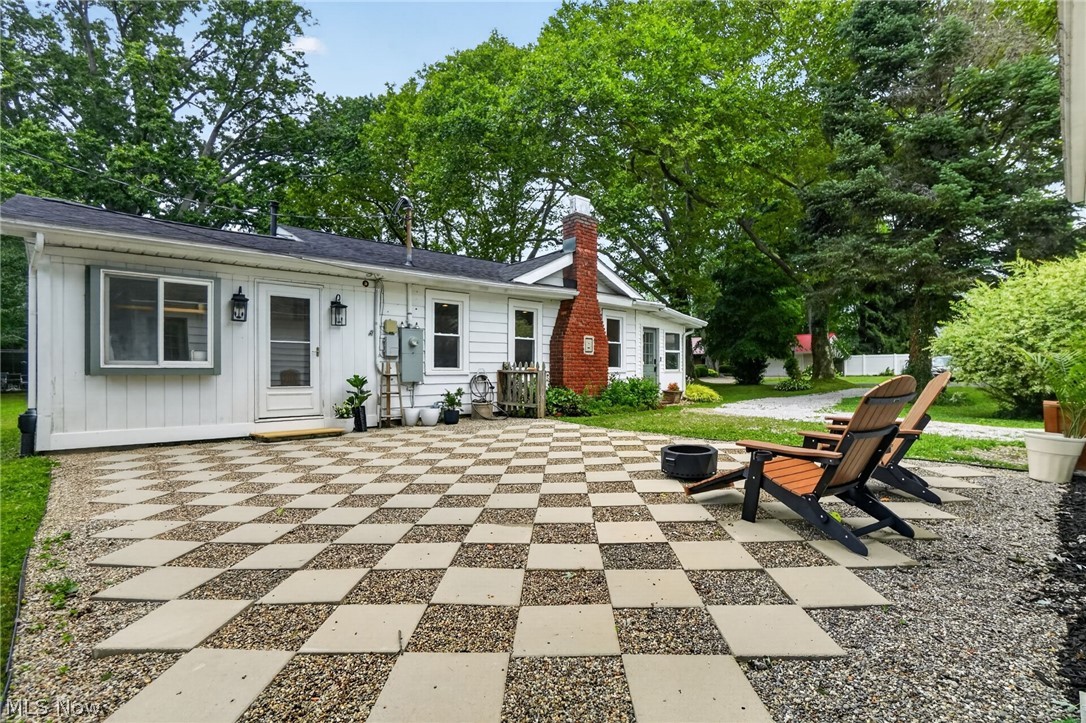 1648 Bathgate Avenue Madison OH 44057