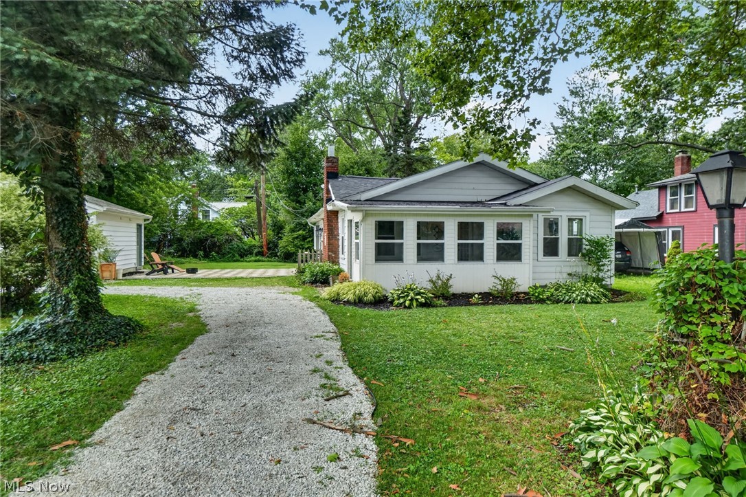 1648 Bathgate Avenue Madison OH 44057