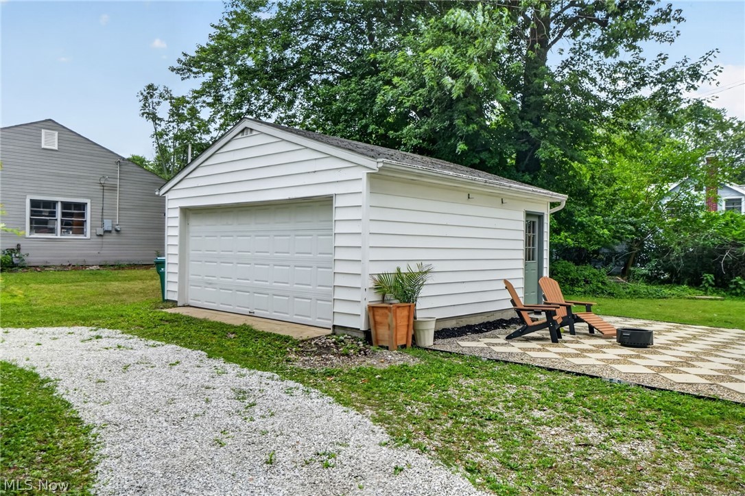 1648 Bathgate Avenue Madison OH 44057